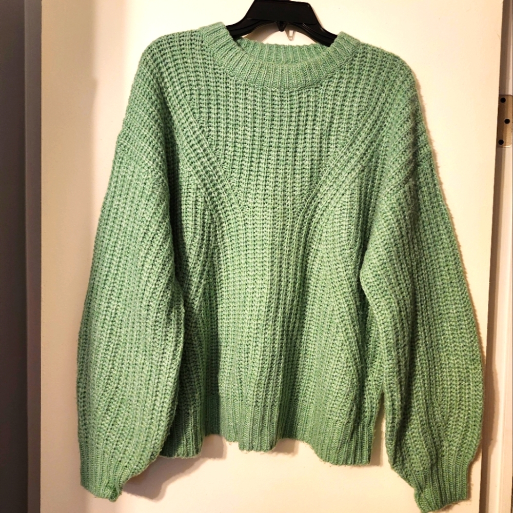 Light green sweater